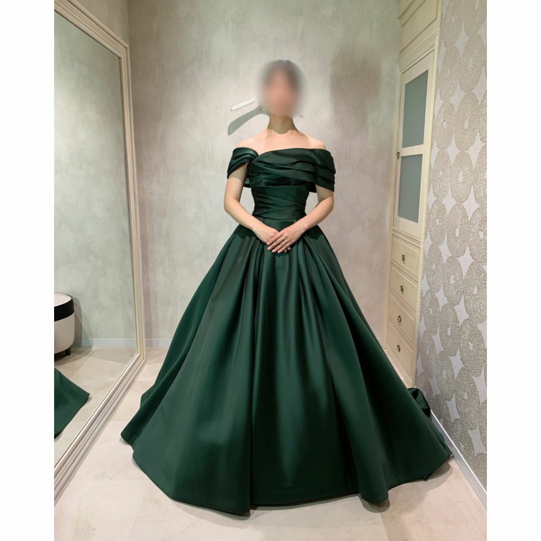 ドレスウェディンググリーンサテンワンショルダーパーティー発表会