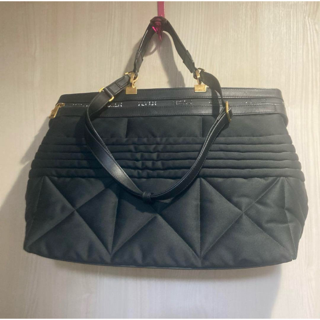 FURLA 黒 キルティング ナイロン バッグ