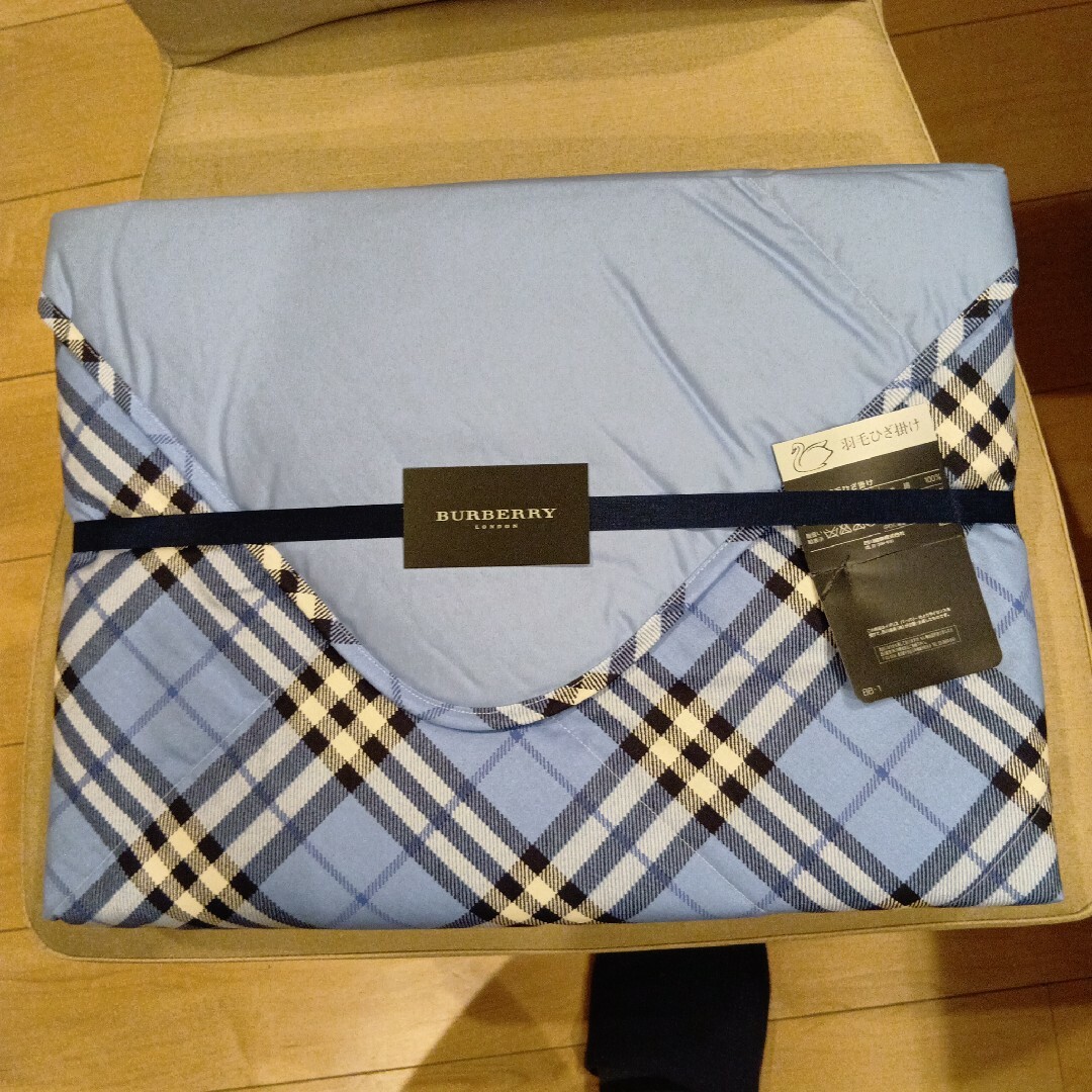 BURBERRY 羽毛ひざ掛け 肩当て 150×70 バーバリー ダウンケット