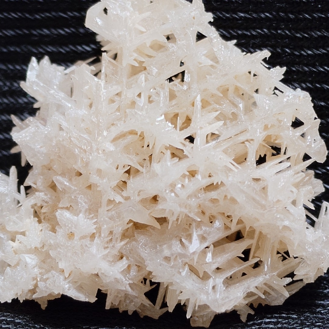 バ*コ様 ウルフェナイト モリブデン鉛鉱 原石 鉱物標本 天然石 269 バ