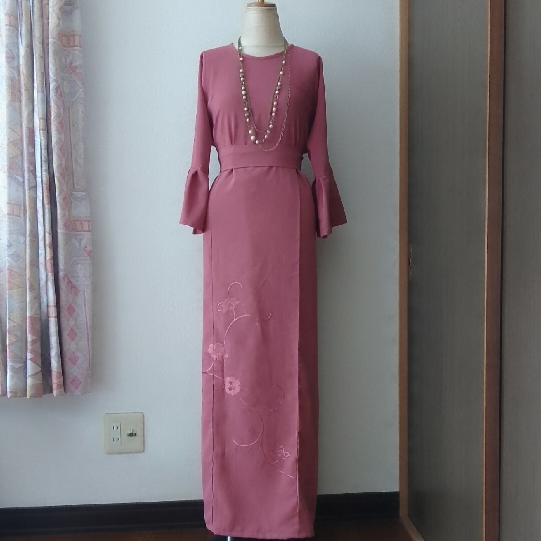 着物リメイクワンピース 色留袖ドレス 蔓花 豪華刺繍