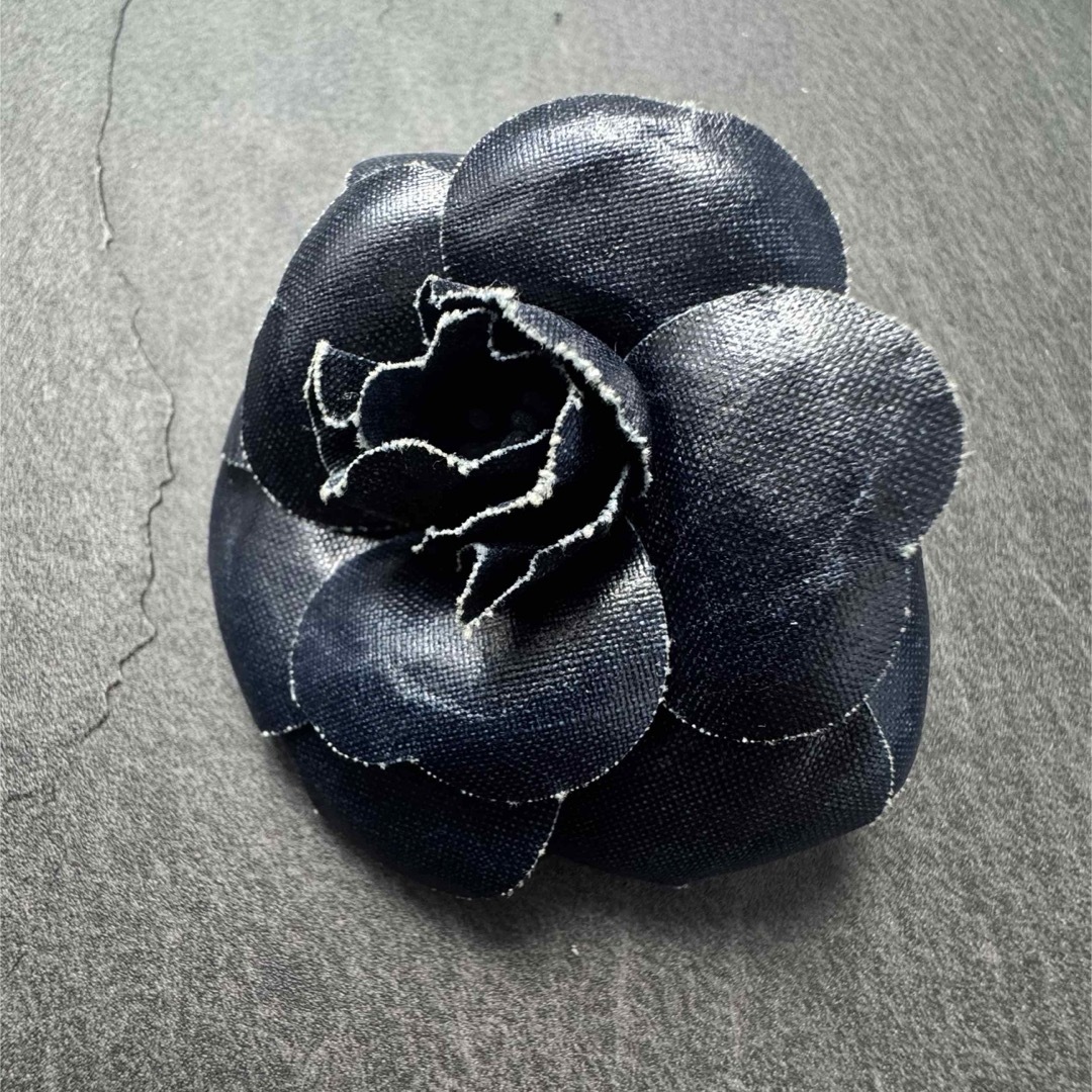 CHANEL シャネル カメリア ブローチ コサージュ ネイビー 小ぶり 濃紺