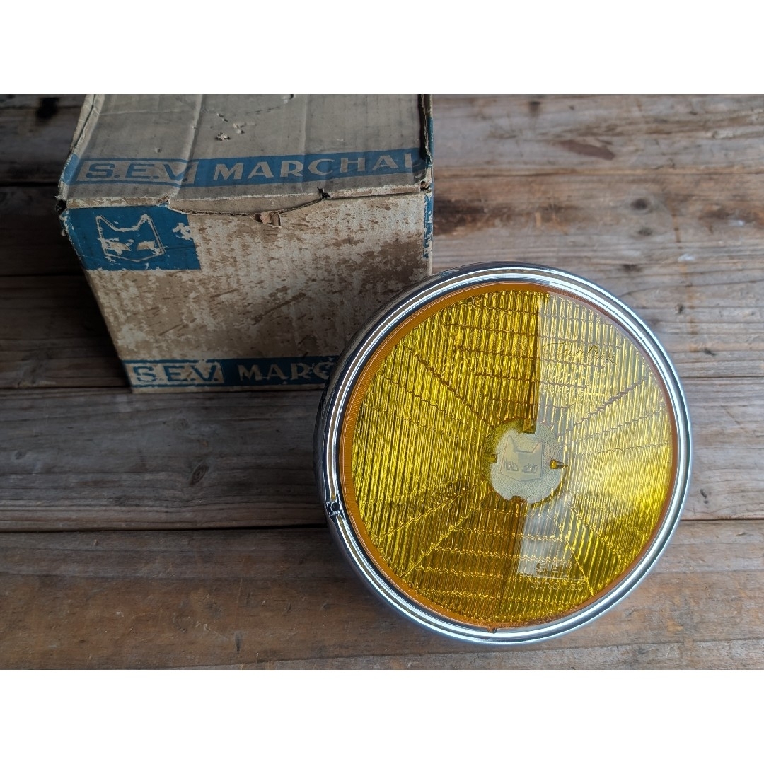 マーシャル 720 ヘッドライト リム付き イエローレンズ キティ 彫り猫