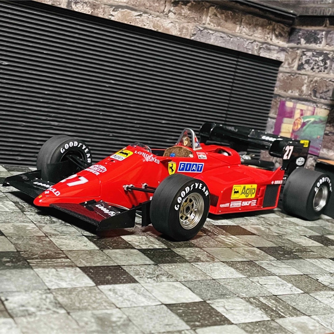 カスタム品 1⁄18 GP replicas フェラーリ 553F1 カスタム品 1/18 GP