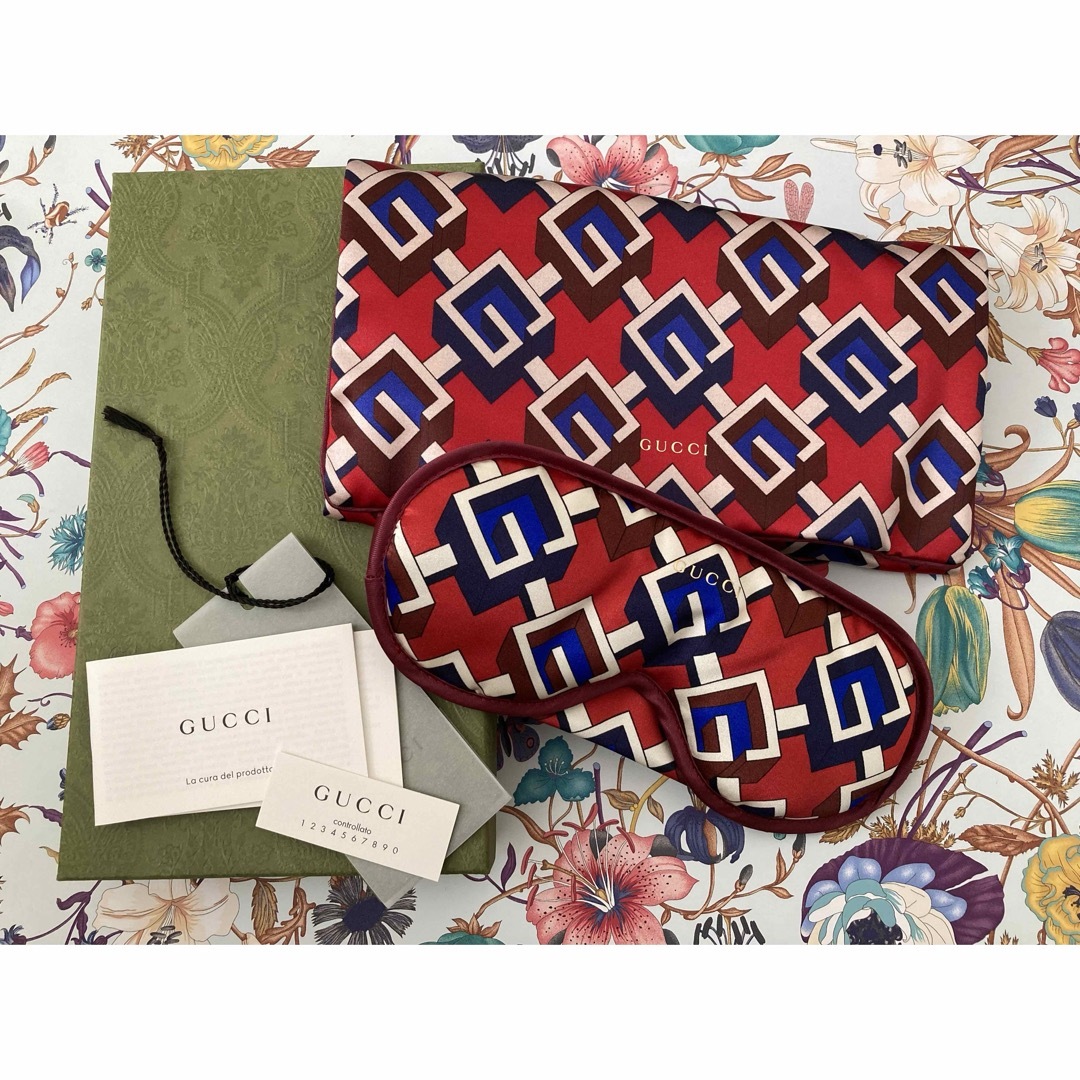 新品 グッチジオメトリックアイマスクキューブギフト