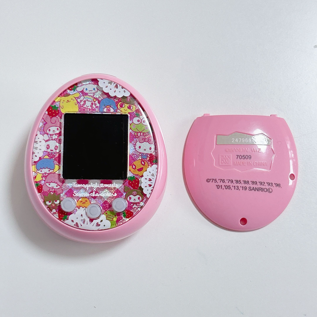 再値下げ】バンダイ たまごっち サンリオキャラクターズみーつver