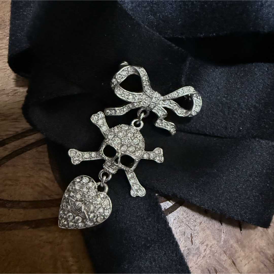 VivienneWestwoodレア ハート＆リボン ブローチ ボウブローチ