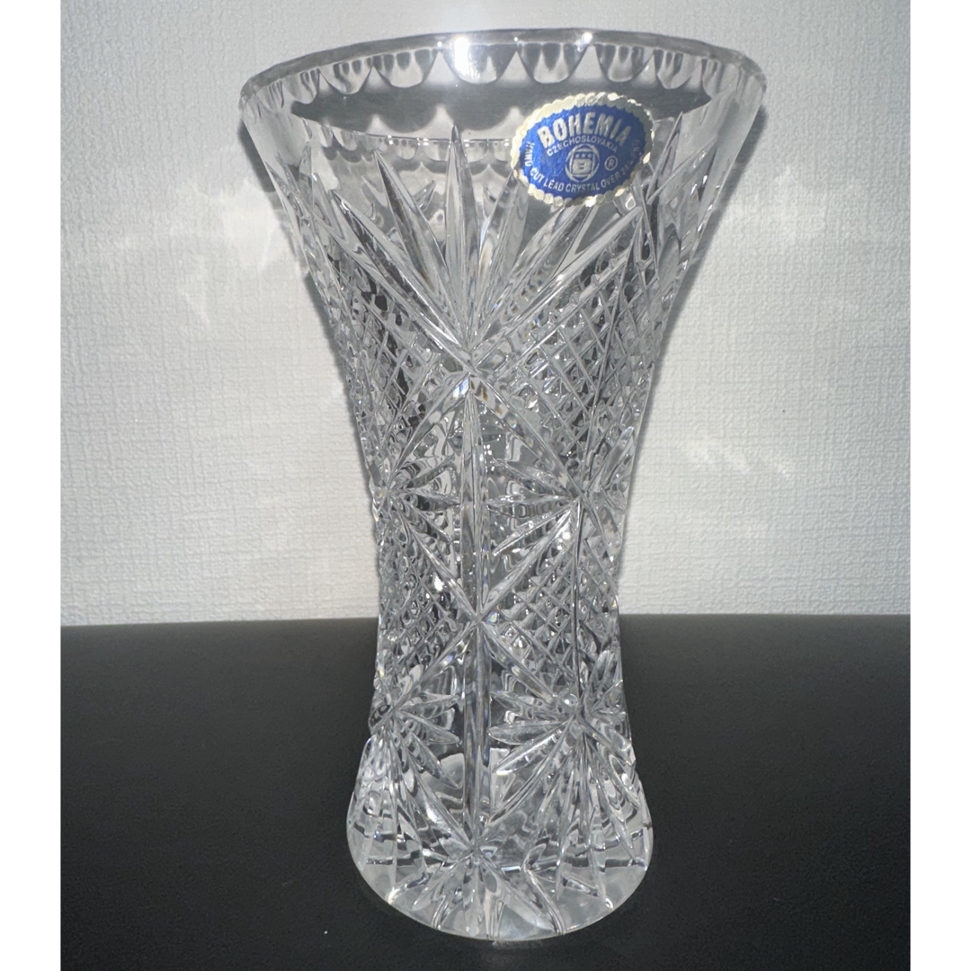 チェコ ボヘミア クリスタル 美しいガラス CRYSTAL エッチング花瓶