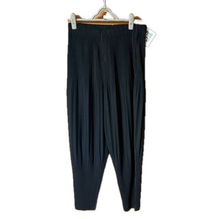 PLEATS PLEASE ISSEY MIYAKE（サルエルパンツ）のフリマアイテム一覧