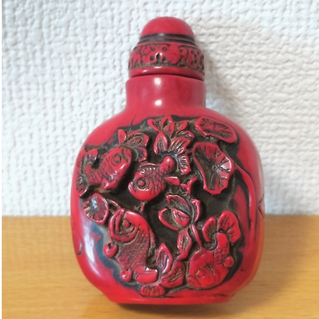 送料無料 『乾隆』款 細密彫 花鳥人物図鼻煙壺 72g 中国古玩 2025年