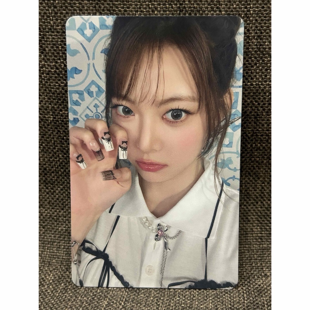 ルセラフィム ウンチェ CRAZY Hello82 US 限定 ハガキ トレカ LE