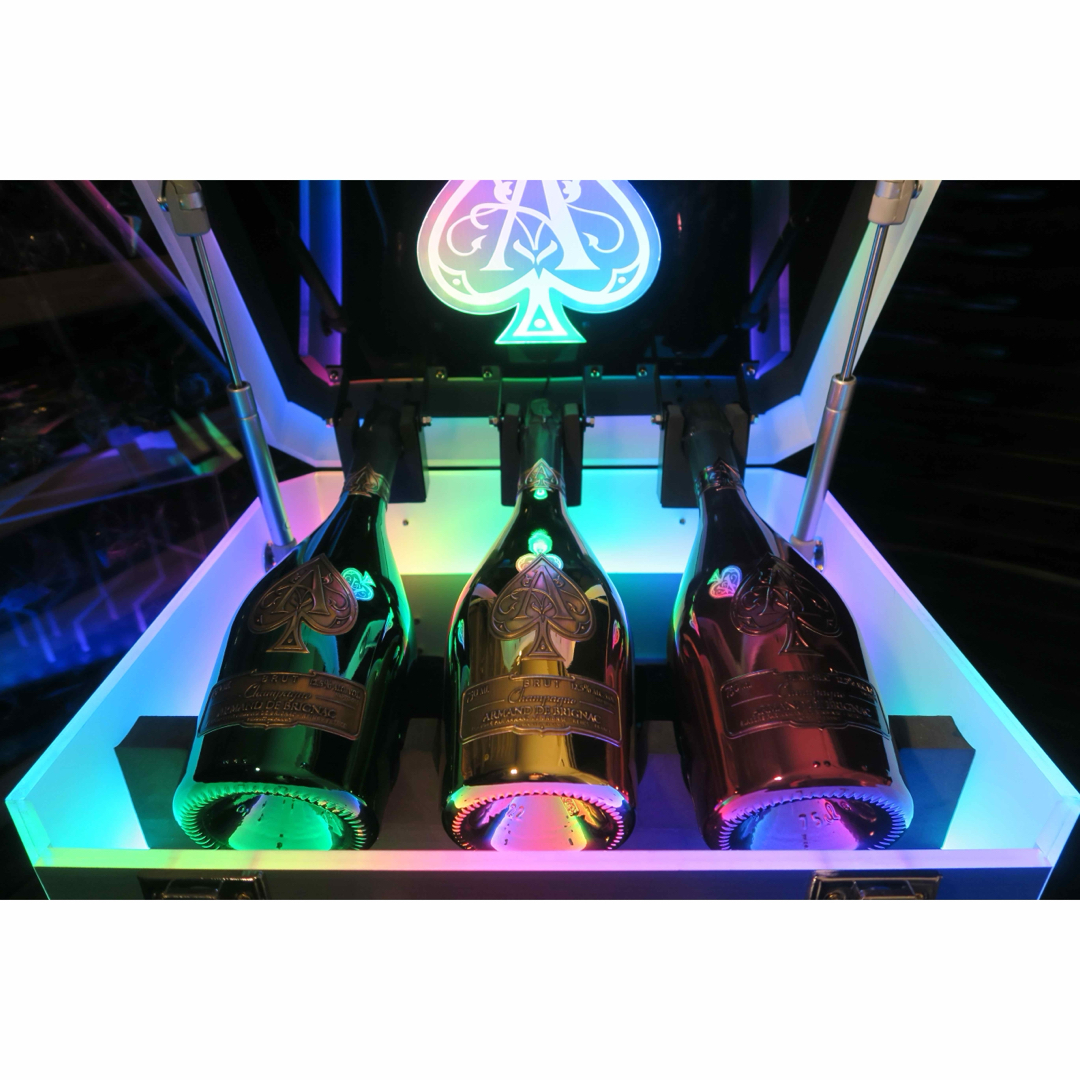 アルマンド ブリニャック LED アタッシュケース MHD シャンパン 信号機