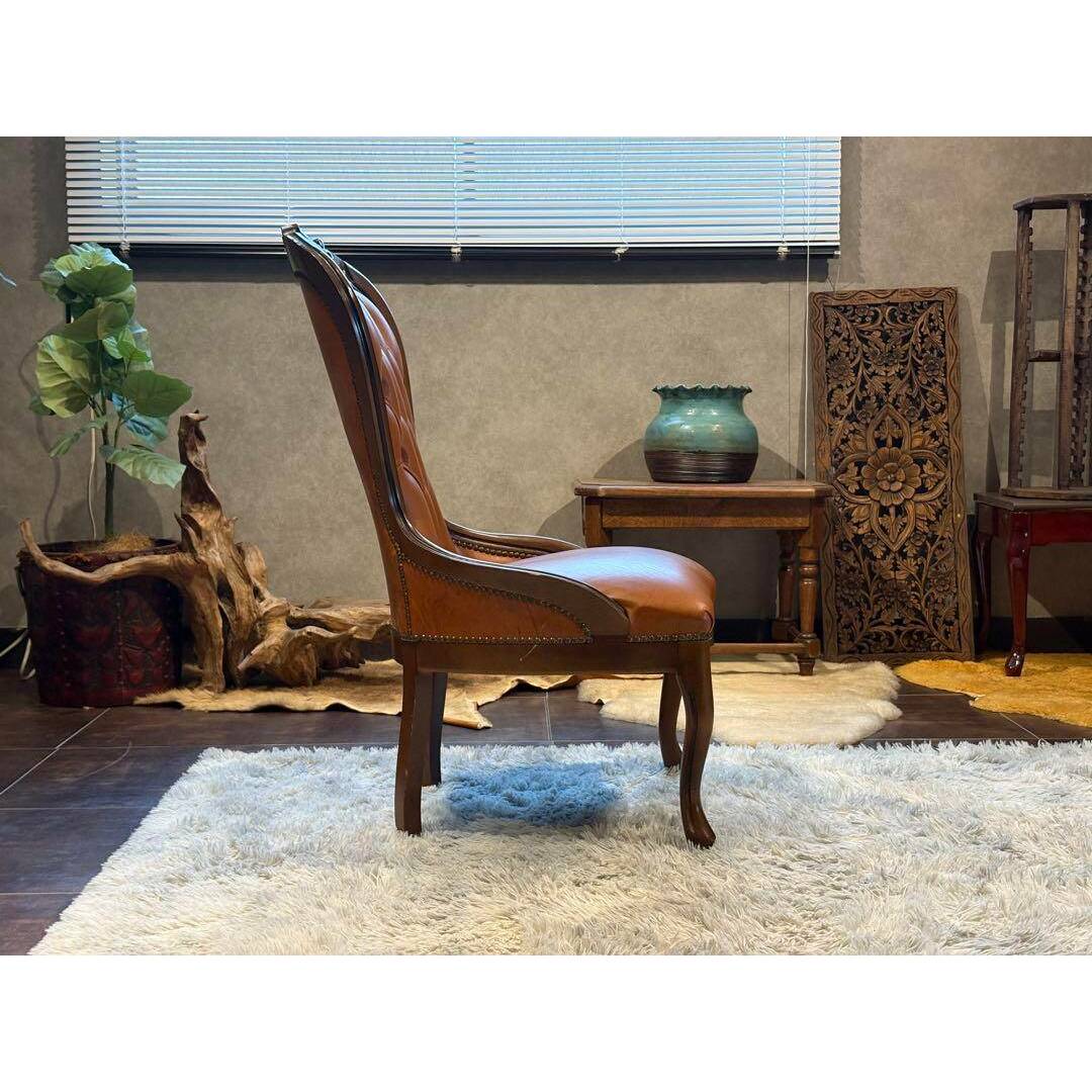 希少 アンティーク クラシック 鋲打ち 猫脚 ボタンダウン レザーチェア GG