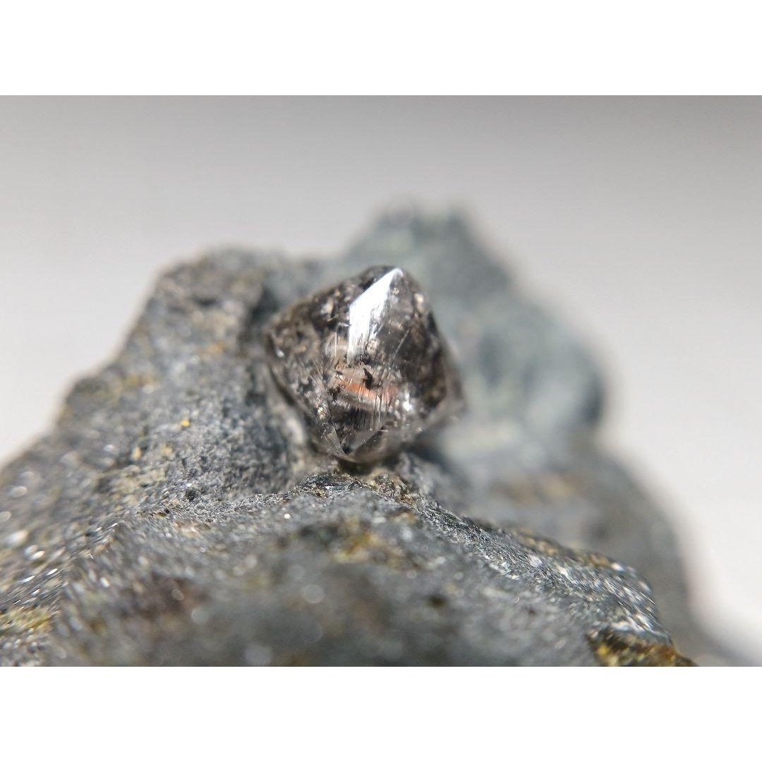 ダイヤモンド キンバーライト 原石 接着標本 キンバリー岩 鉱物標本