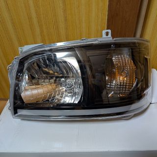 トヨタ ノア 70系 後期 純正 LED テールランプ 左右セット ヴォクシー