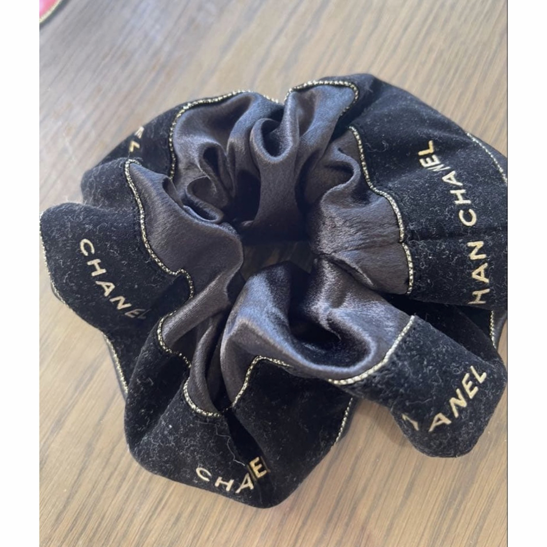 CHANEL ホリデーラッピング 2025 クリスマス リボン&チャーム&カシュ