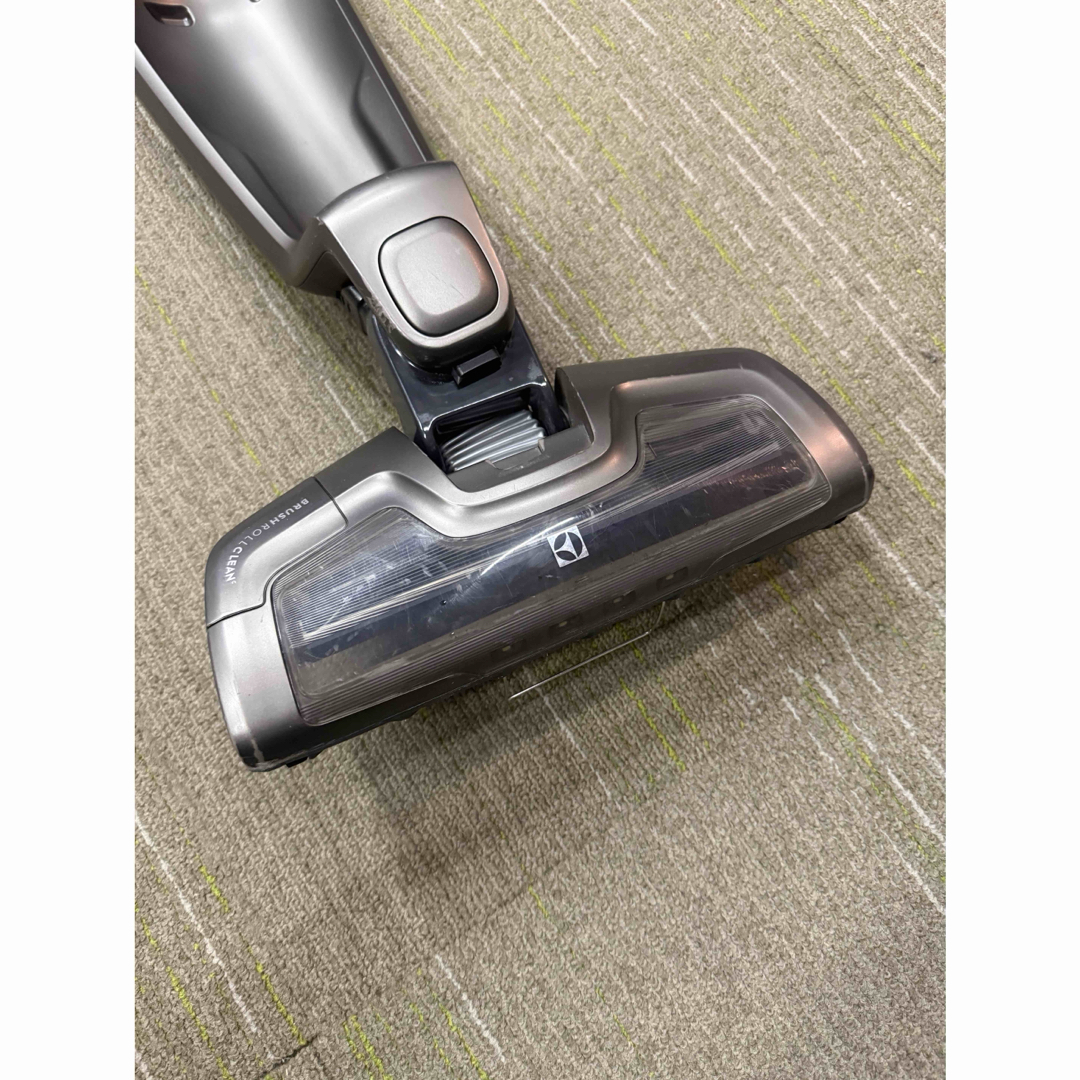 洗浄消毒作業済】エレクトロラックス エルゴラピード クリーナーZB3323PL