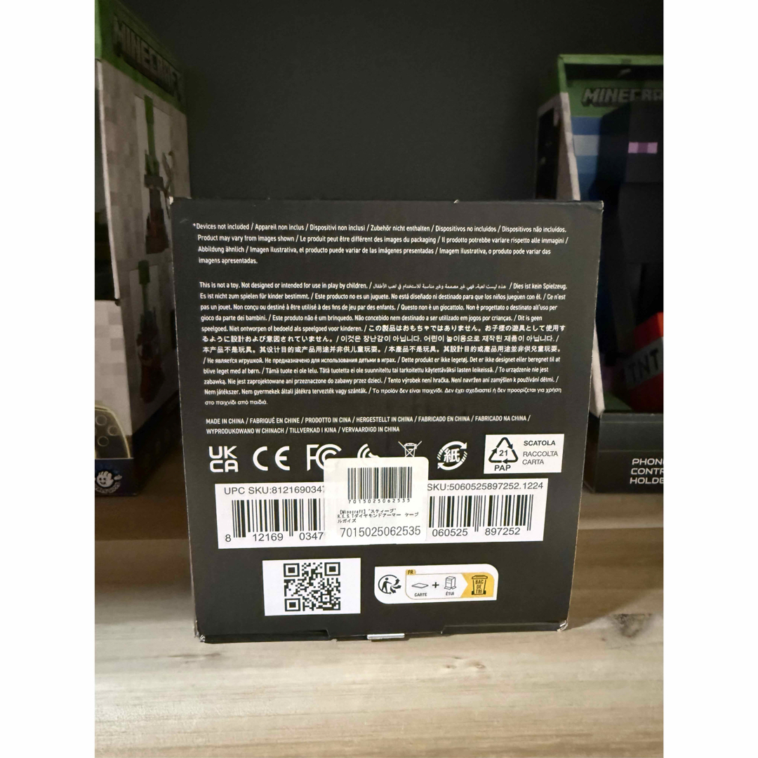 ダイヤモンド装備スティーブ コントローラースタンド マインクラフト