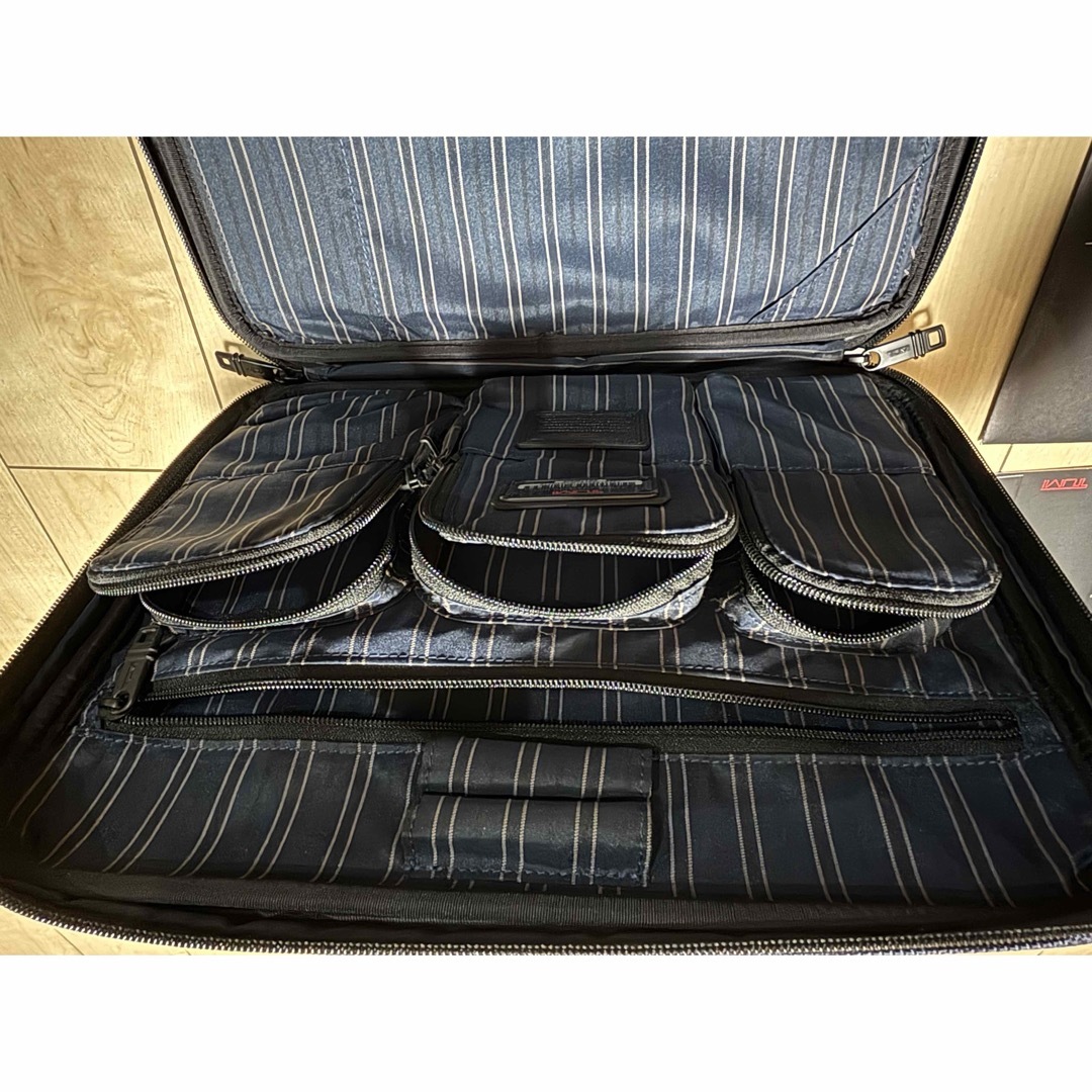TUMI 26112NVS エクゼクティヴ・オーガナイザー クラッチバッグ美品
