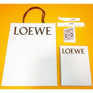LOEWE（ショップ袋）のフリマアイテム一覧