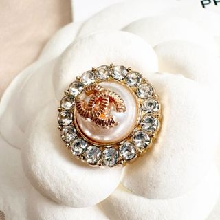 CHANEL（ブローチ/コサージュ）のフリマアイテム一覧