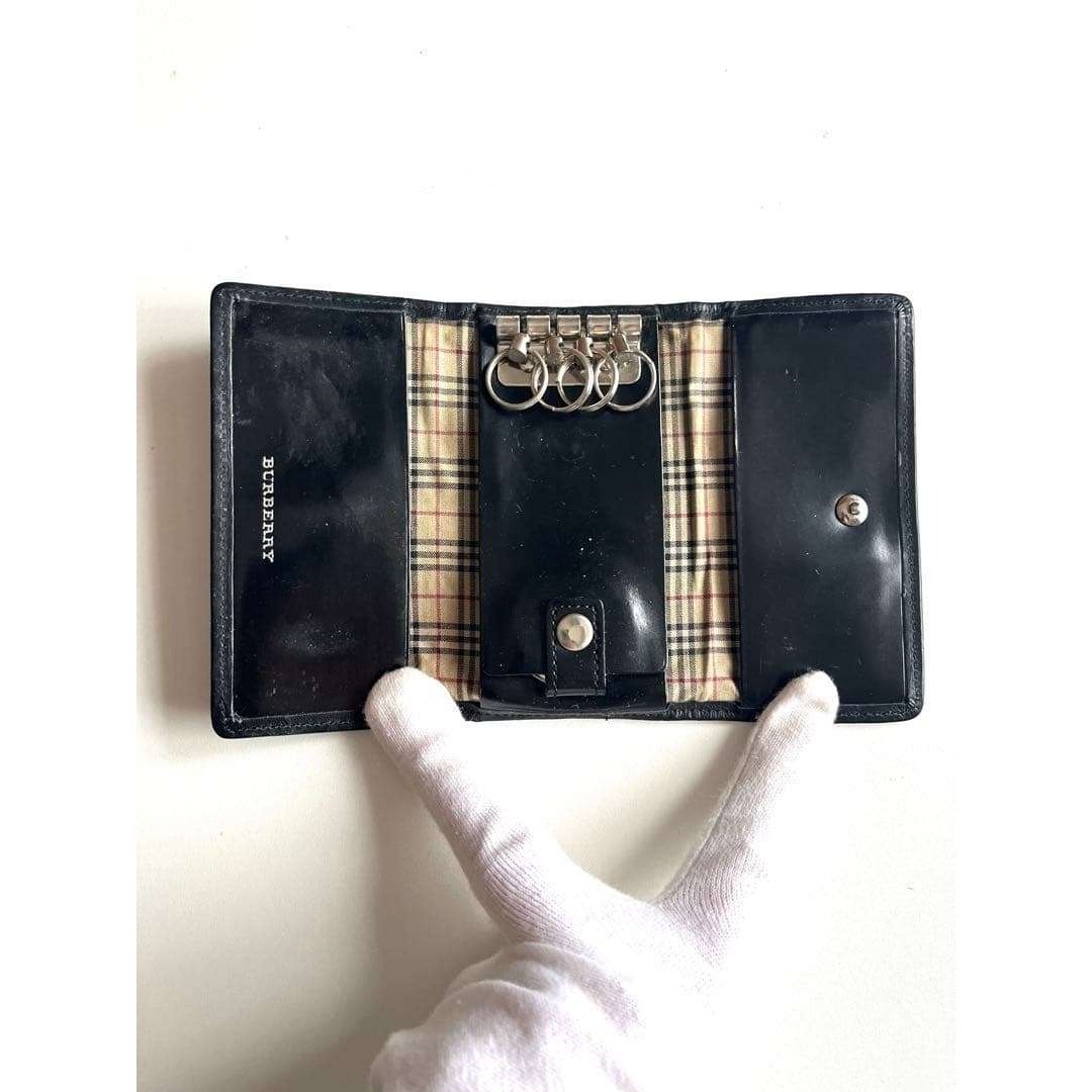 BURBERRY キーケース ブラック ナイロン×レザー ノバチェック 4連の