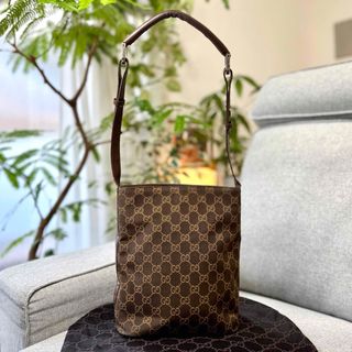 GUCCIのフリマアイテム一覧