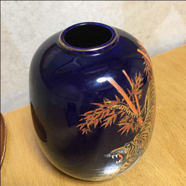 骨董】壺 花瓶 寅 花瓶 清士作 中国美術 島物うずくまる 掛花入