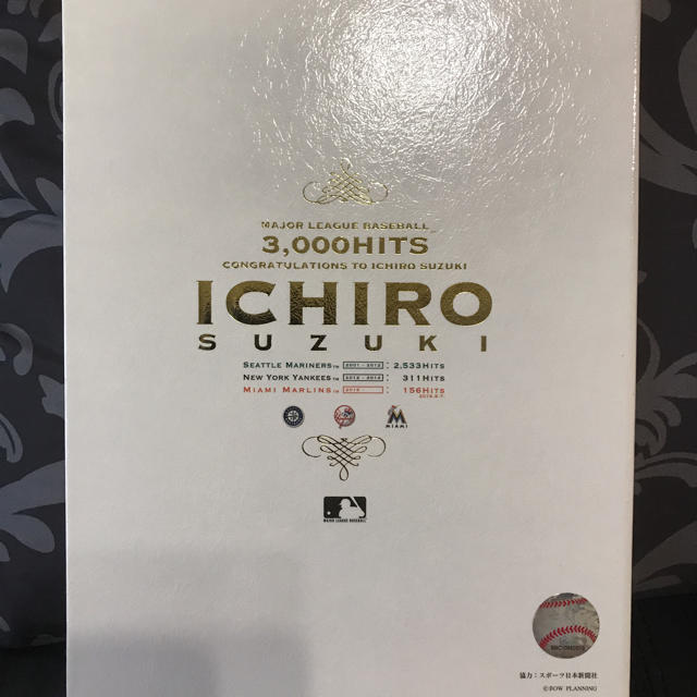 イチロー3000安打記念品 超レア イチロー 3000安打記念品