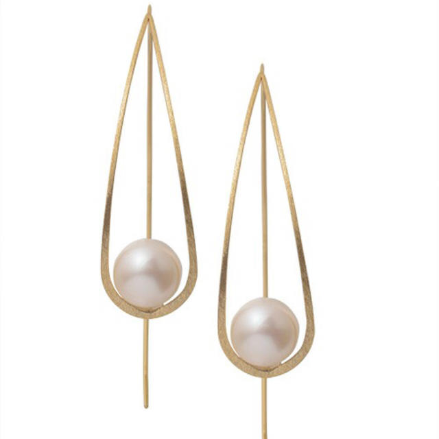 逃げ恥 アガット パール付ピアス 逃げ恥のみくり着用！モダンで存在感