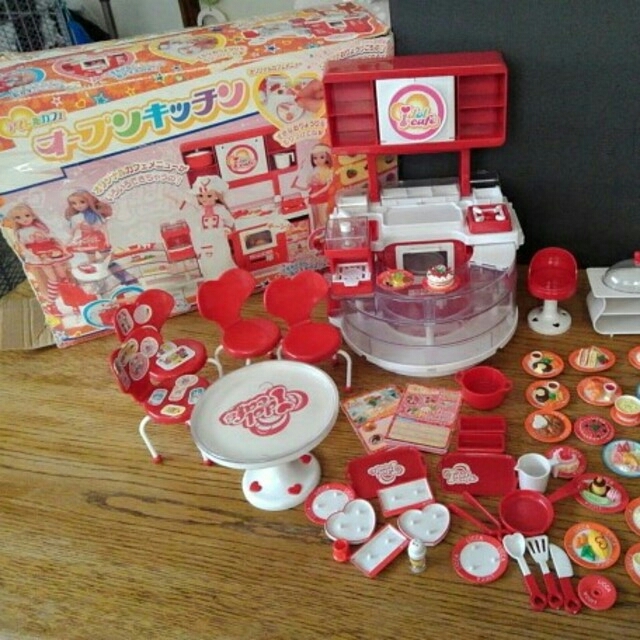 なお様専用 リカちゃん ｱｲﾄﾞﾙｶﾌｪ ｵｰﾌﾟﾝｷｯﾁﾝの通販 by 3156's shop｜ラクマ