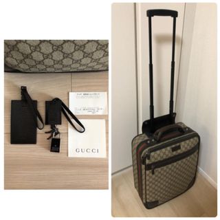GUCCI - 値段交渉可！GUCCIキャリーバッグ 美品 希少 の通販 by るぶ