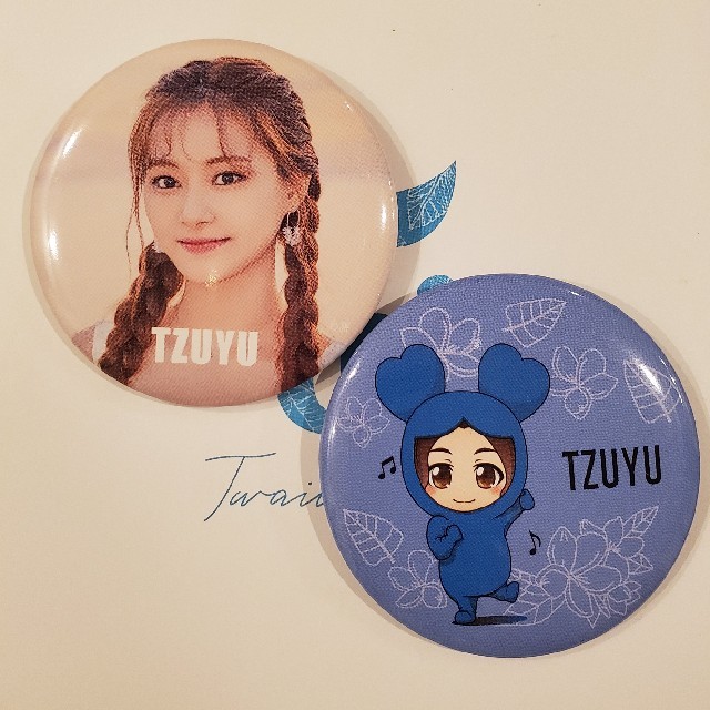 TWICE ピンバッチ&缶バッジ