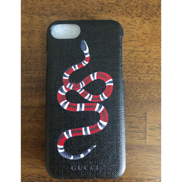 Gucci 蛇デザイン iPhoneSE 用ケース Gucci 蛇デザイン iPhoneSE 用ケース