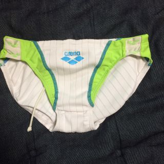 arena（水着 ・ ホワイト/白色系）のフリマアイテム一覧