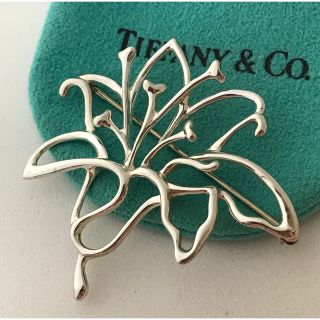 ティファニー ハナミズキ フラワー ブローチ 750YG【21483】