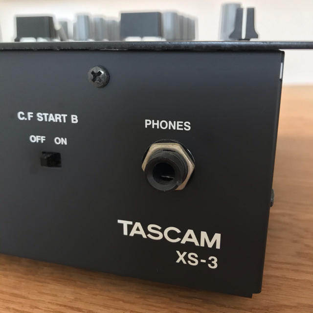 TASCAM XS-3 DJミキサー