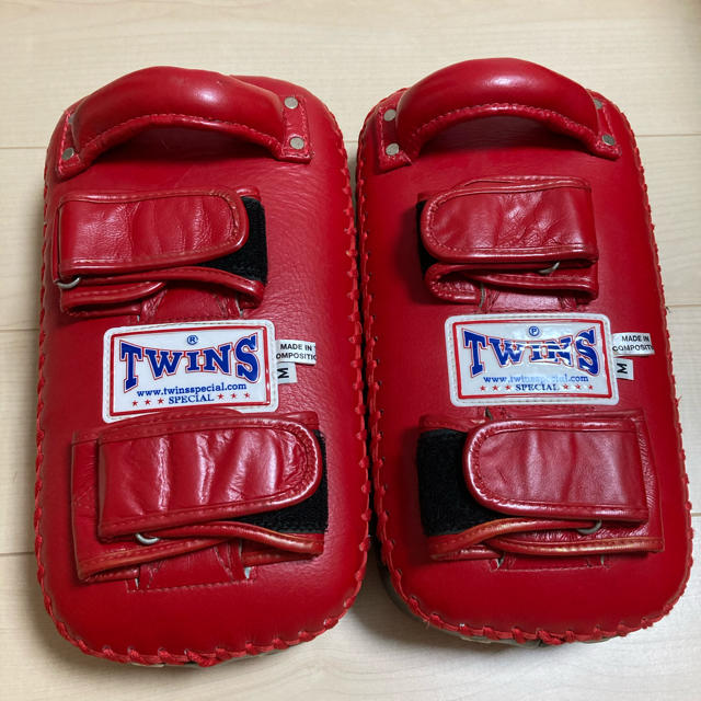 TWINS ツインズ 合皮製 キックボクシング ボディープロテクター