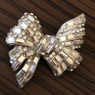 FOXEY ブローチラインストーンクリアマガジンフォクシーリボン