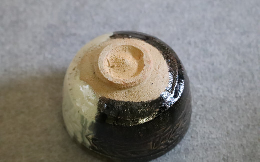 唐津焼 】［ 德澤 守俊 ］朝鮮唐津彫文茶碗 TP007-1 - 福岡県須恵町