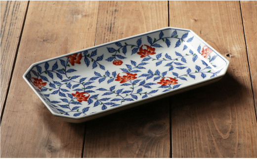 1660 有田焼 徳幸窯角徳『草花文角香炉と角香合 同柄揃』