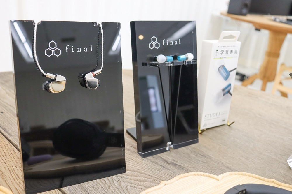 完全ワイヤレスイヤホン ag COTSUBU for ASMR 3D VR/バイノーラル/ASMR