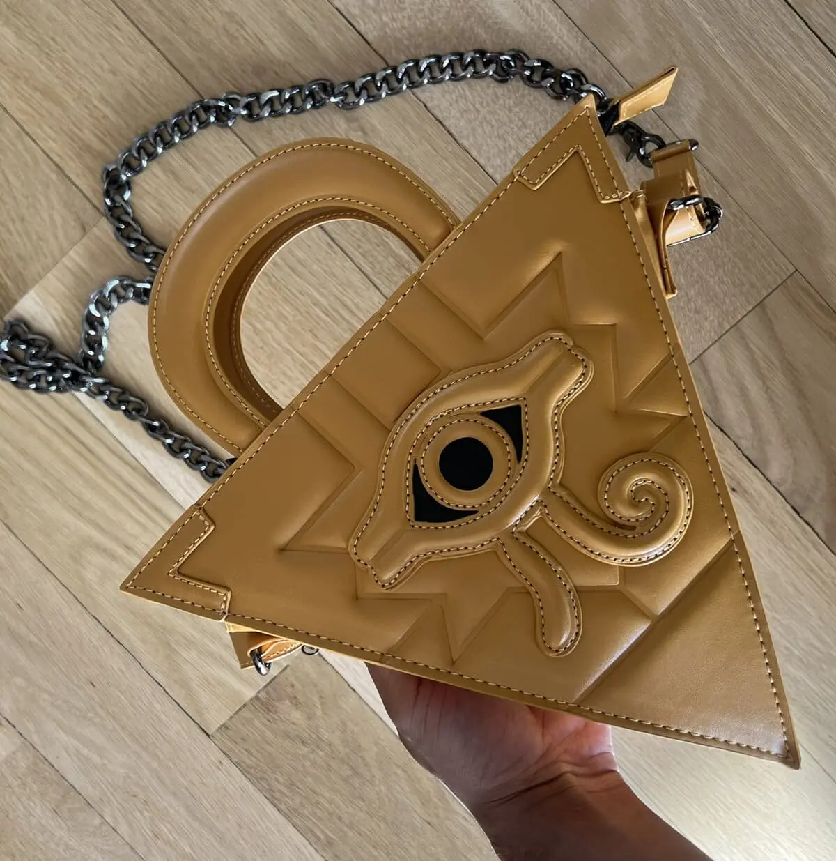 遊戯王』千年パズル型バッグが登場 闇遊戯との絆の鎖も再現！ - KAI-YOU