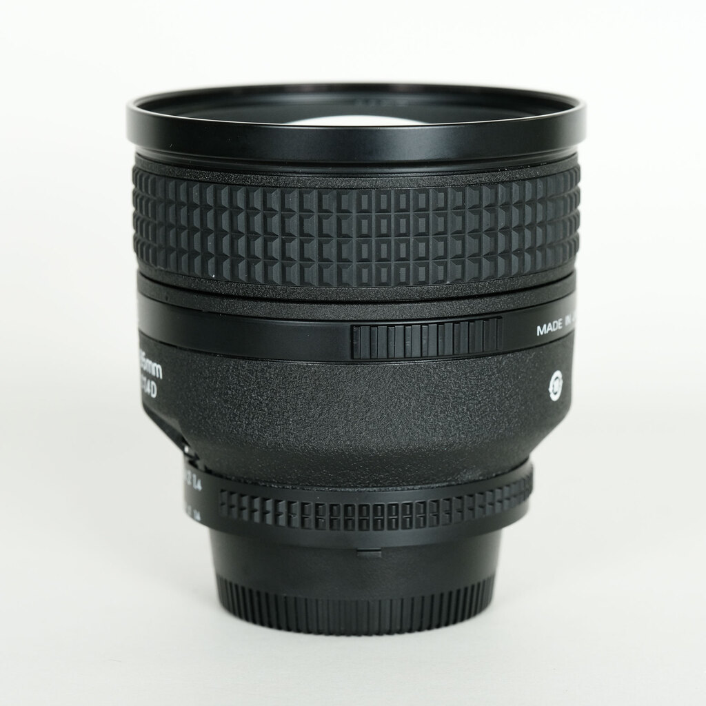 Nikon Ai AF Nikkor 85mm F1.4D IFの出品 | ONE SCENE（ワンシーン）