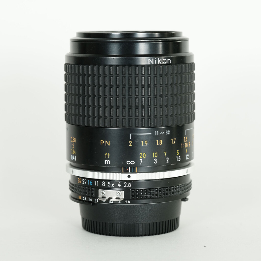 Nikon Ai Micro-Nikkor 105mm f/2.8S Ai-s AI Micro-Nikkor 105mm f/2.8