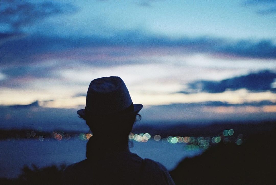 Carl Zeiss Planar T* 85mm F1.4を徹底解説。作例から中古相場まで