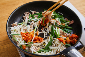 野菜たっぷり 豚キムチャーハン by おいしい健康 - 管理栄養士監修の