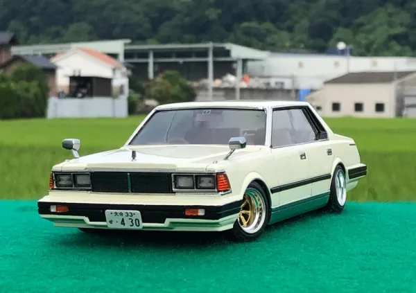青島ホットロッド 430 セドリック 日産セドリック430 HOTROD 1/24