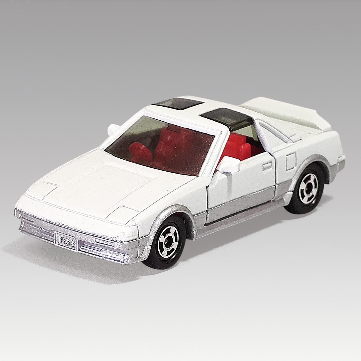 24-4-1 Tomica Toyota MR2 (Prototype) White / Silver Red Sheet