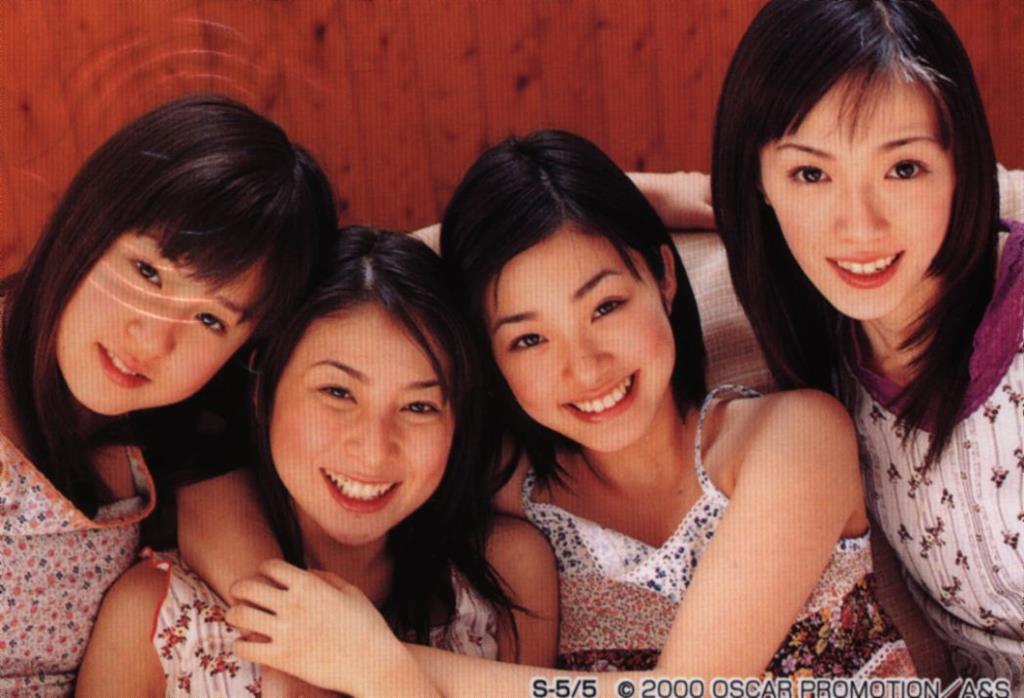 Z-1(上戸彩・根食真実・西脇愛美・藤谷舞）メンバーサイン入りカード